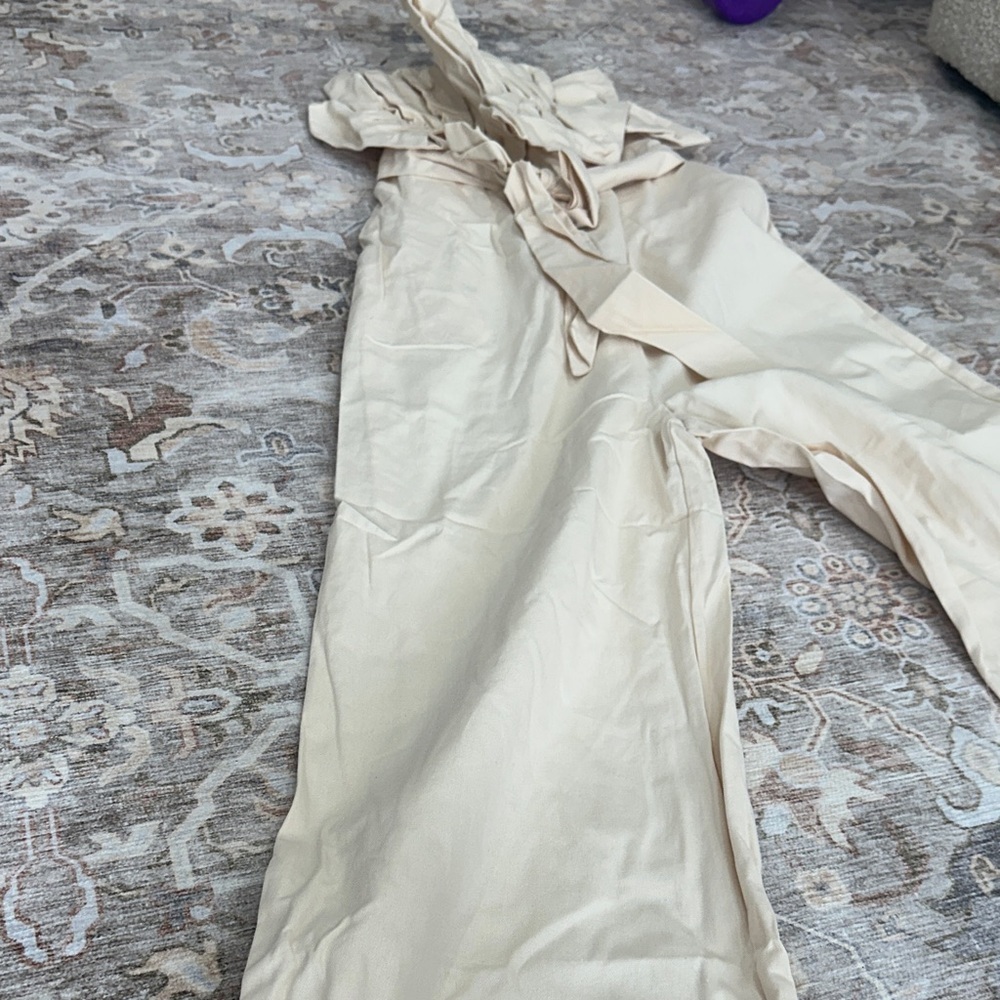 Elegant Cream Ruffle Jumpsuit - Picture 4 of 6